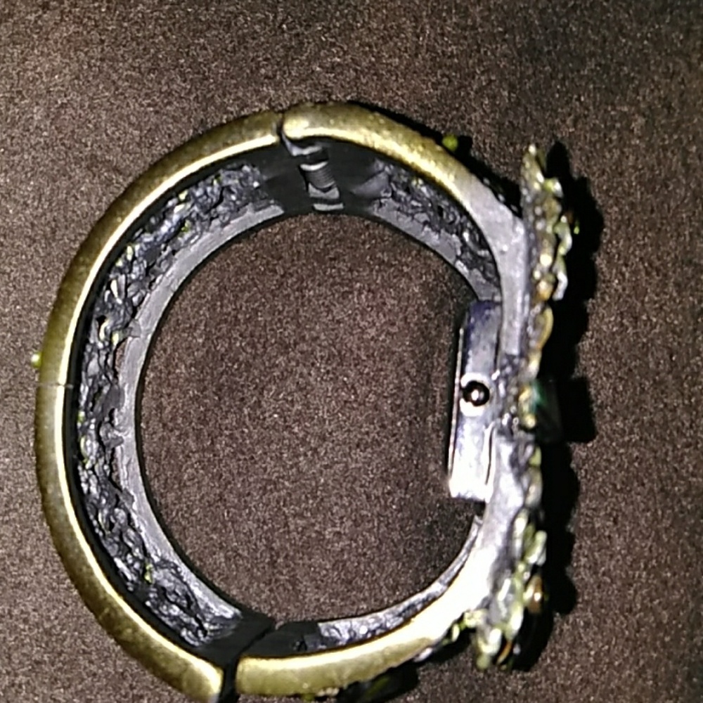 Watch - Picture 6 of 6